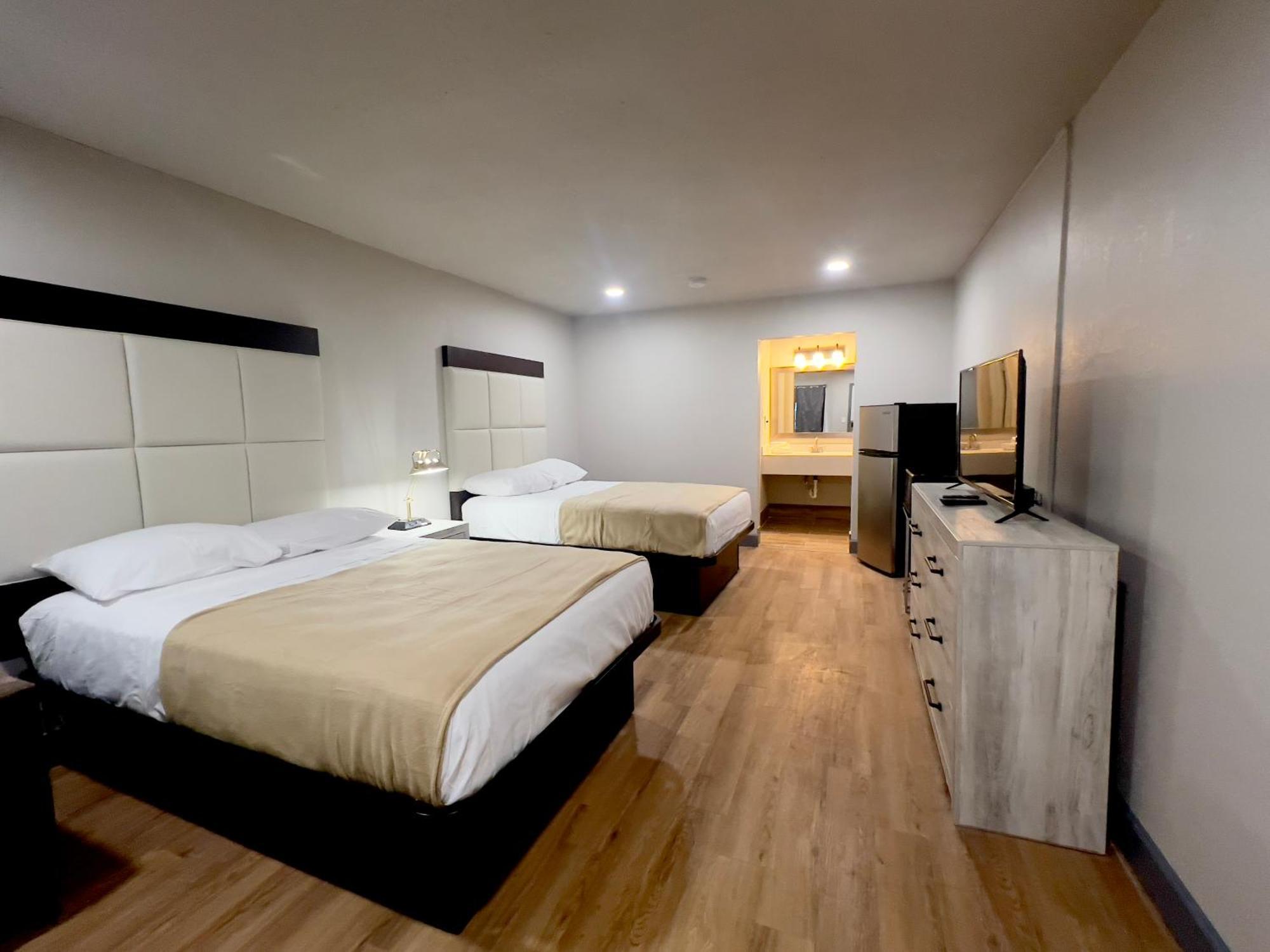 Economy Inn And Suites Tulsa Exteriér fotografie